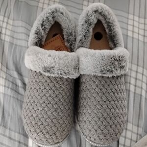 Skechers Memory Foam Slippers Cozy Campfire Women's Size 9.5